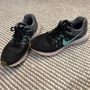 Black / Teal Nike Shoes